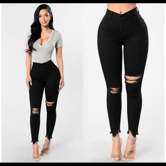 Fashion Nova Denim - Black Distressed High waisted skinny Jeans 🖤